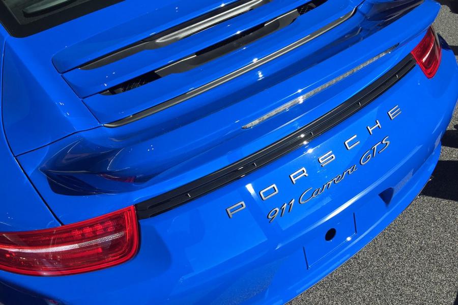  Porsche 911 GTS Club Coupe 2015 года  (фото 14 из 19)
